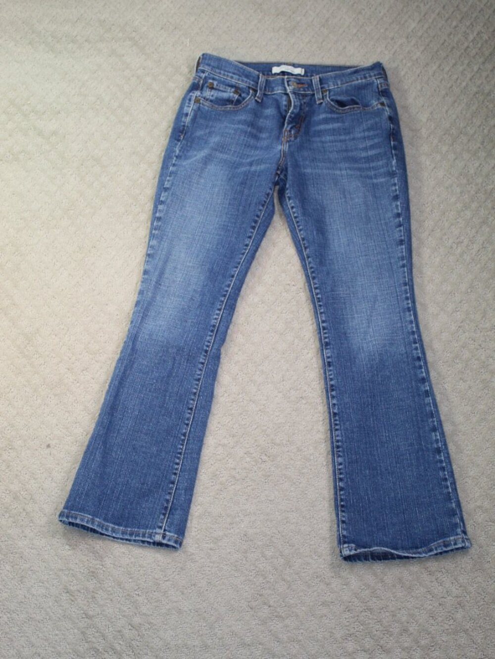 Vintage Levi's 515 Size 6M Boot Cut Mid Rise Blue Jeans